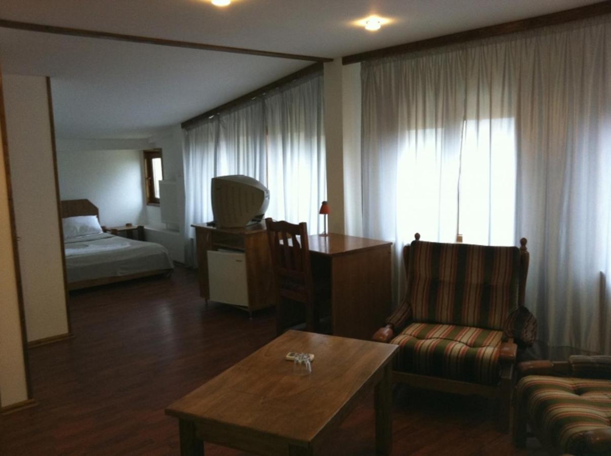Hotel Albatros Kalaraši Exteriér fotografie
