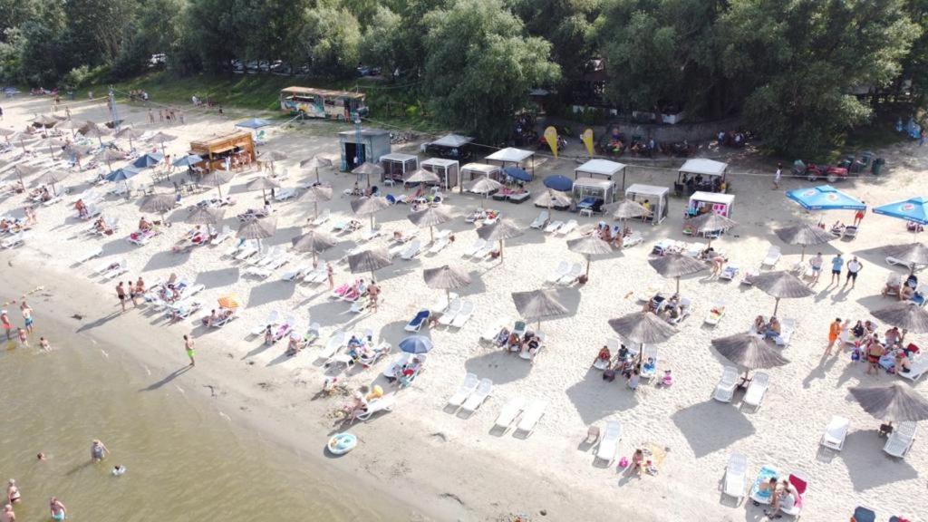 Hotel Albatros Kalaraši Exteriér fotografie