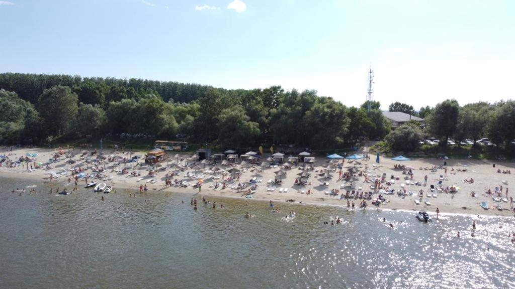 Hotel Albatros Kalaraši Exteriér fotografie